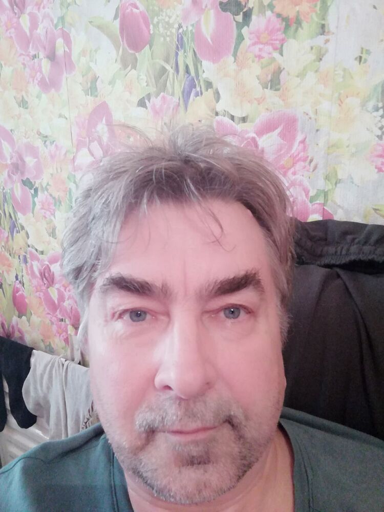  54208037  Yuri, 63 ,    