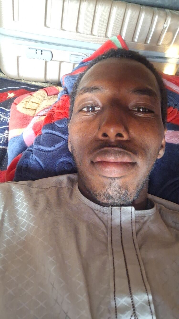  54229467  Abaca, 27 ,    -