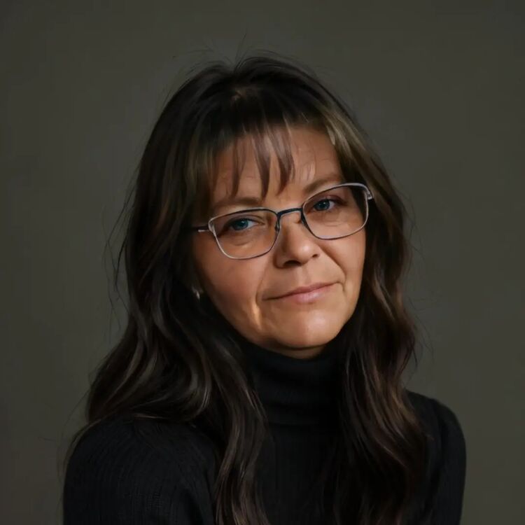  ,   Zita, 49 ,  