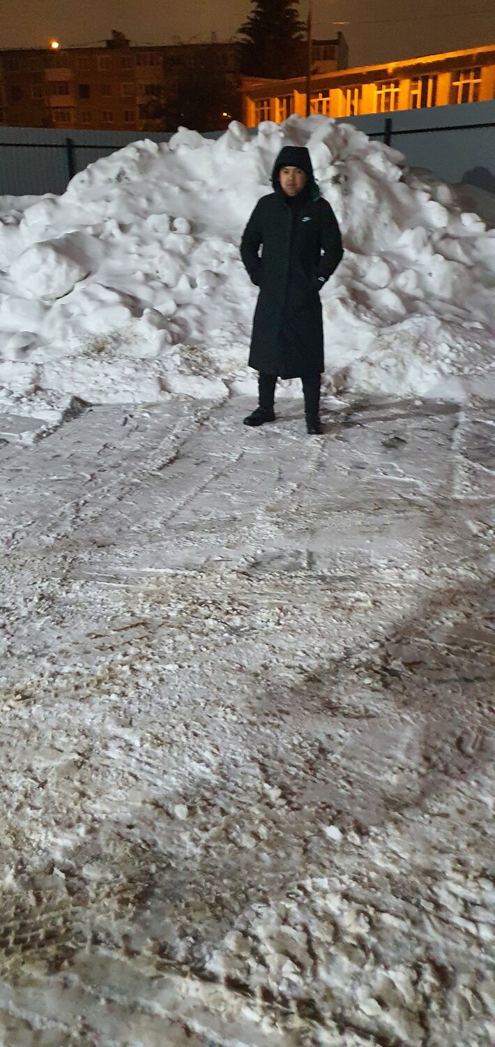 41154027  , 28 ,    