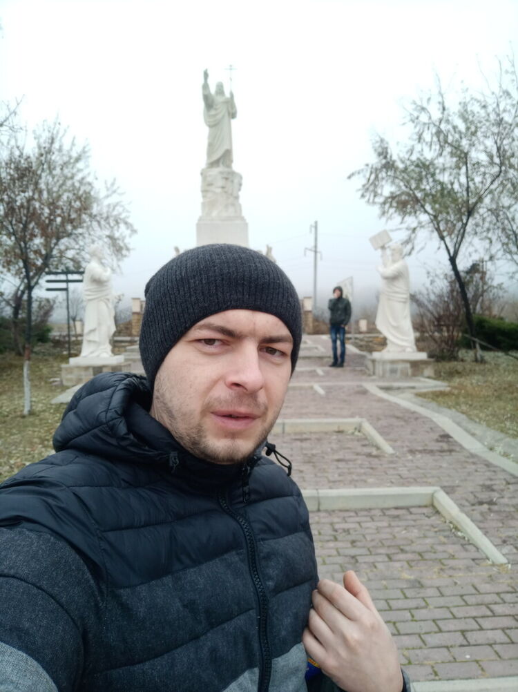  22126057  Miha, 34 ,    