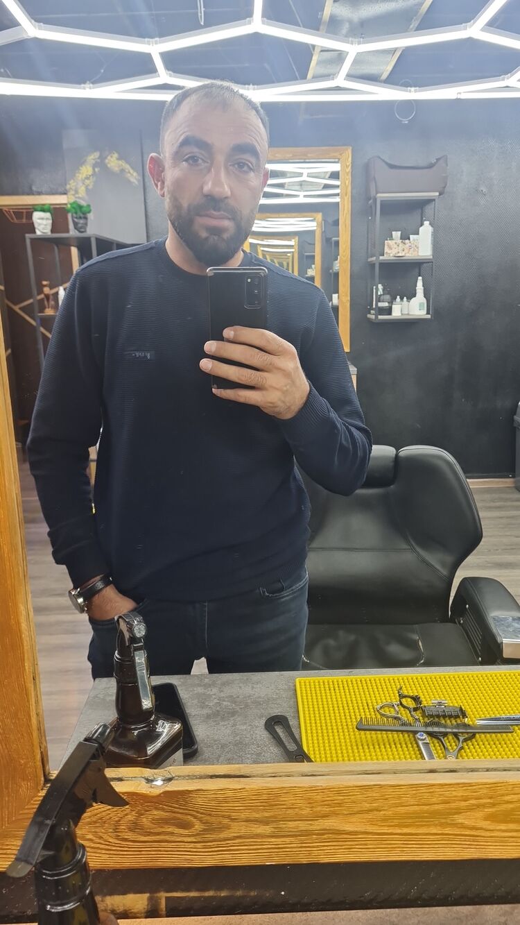  47842677  , 33 ,    