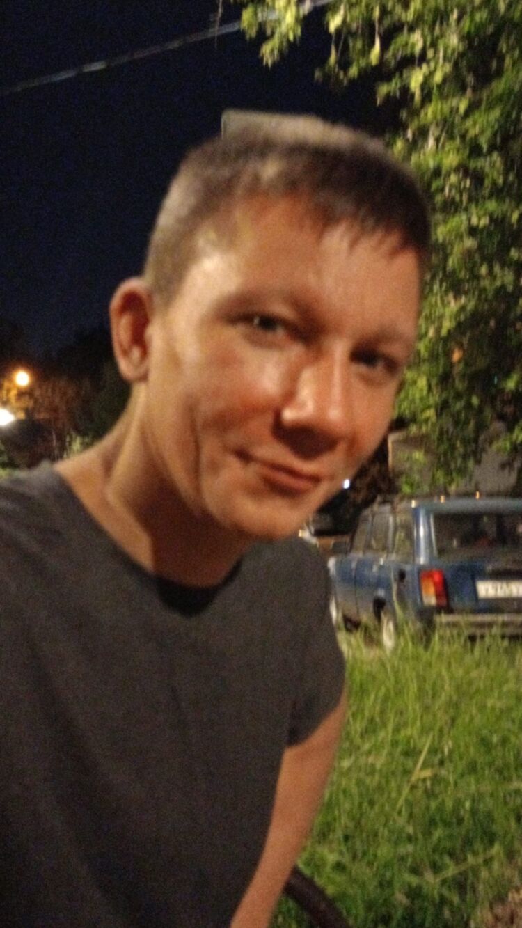  42932027  , 40 ,    