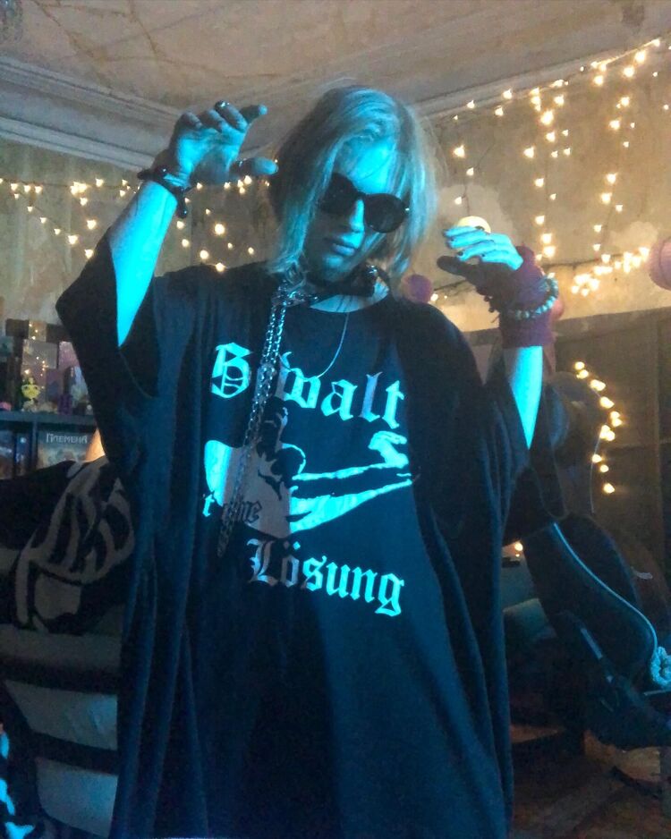  38128877  Coal, 25 ,    -