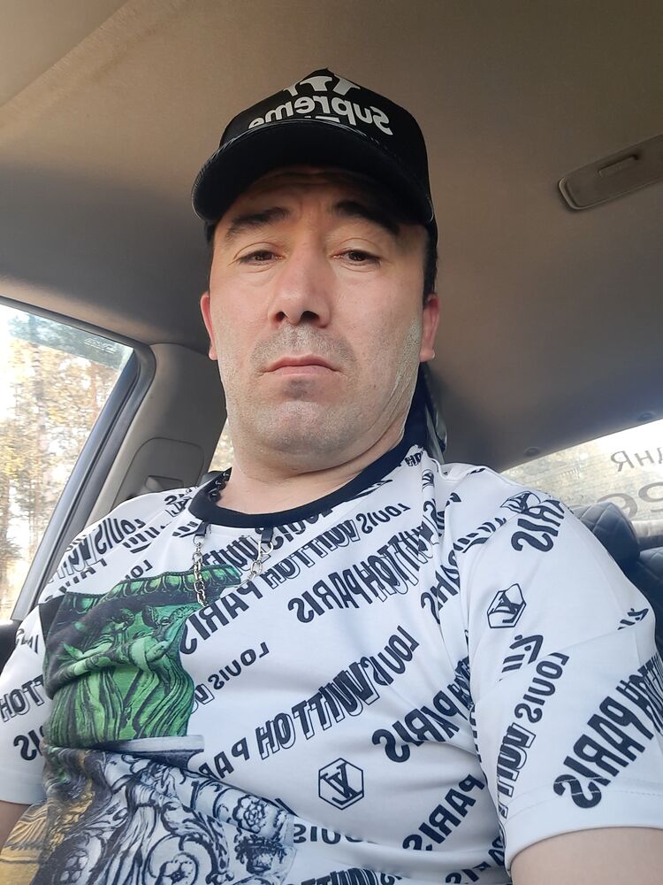  28050427  Erik, 40 ,    