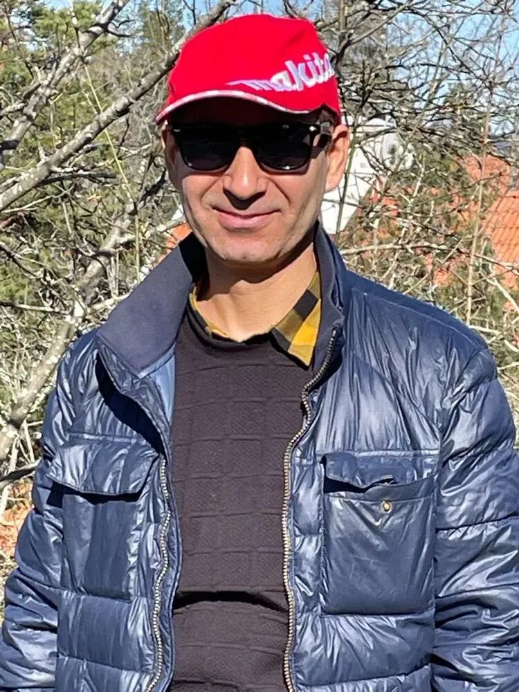 Akersberga,   Latif, 49 ,   ,   