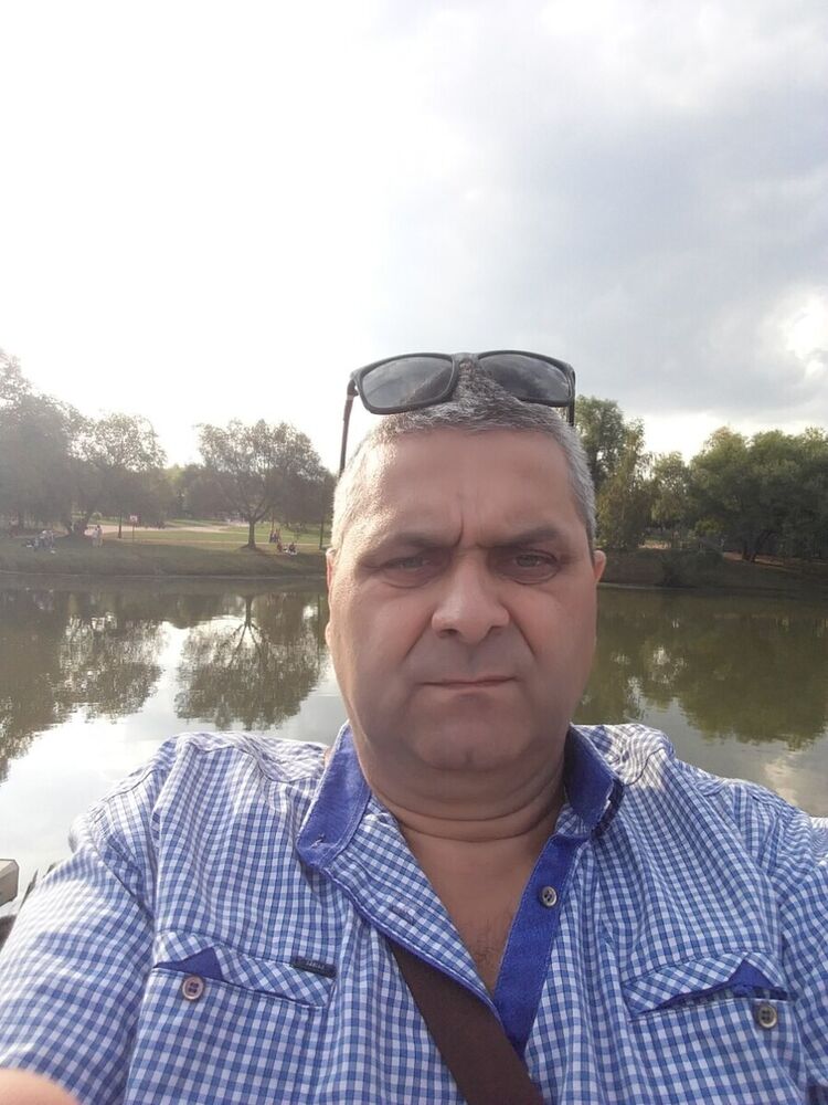  ,   Momcilo, 56 ,   ,   , c 