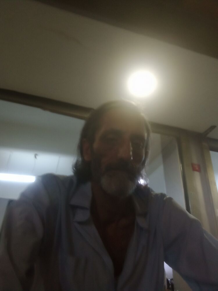  ,   Mustafa, 40 ,   ,   , c , 