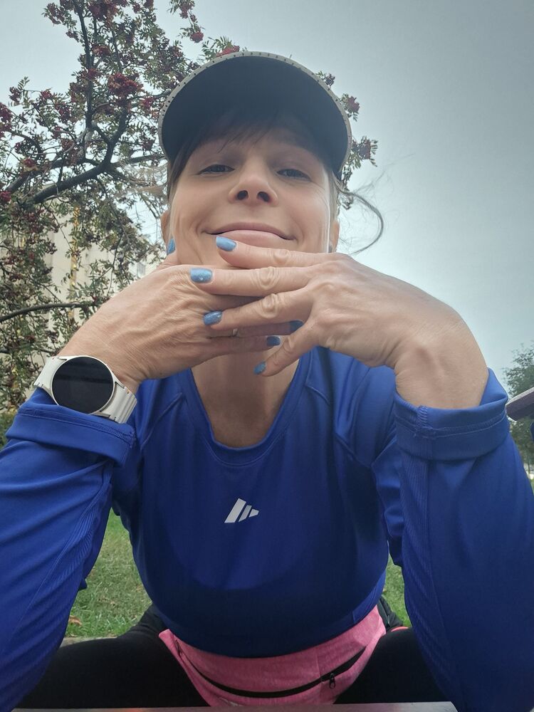  54194437  Mari, 53 ,    