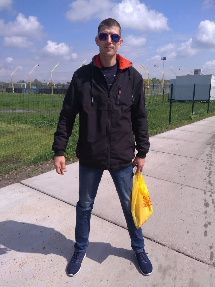  ,   Serg, 37 ,   ,   