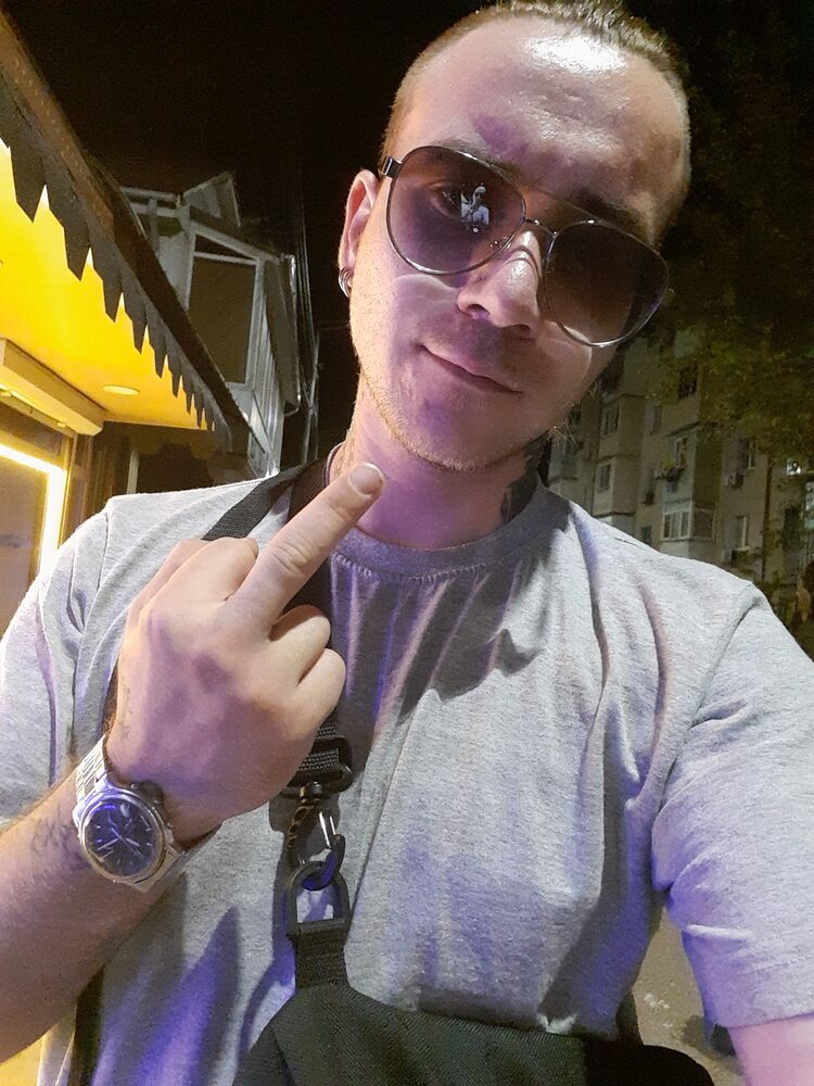  46076287  , 24 ,    