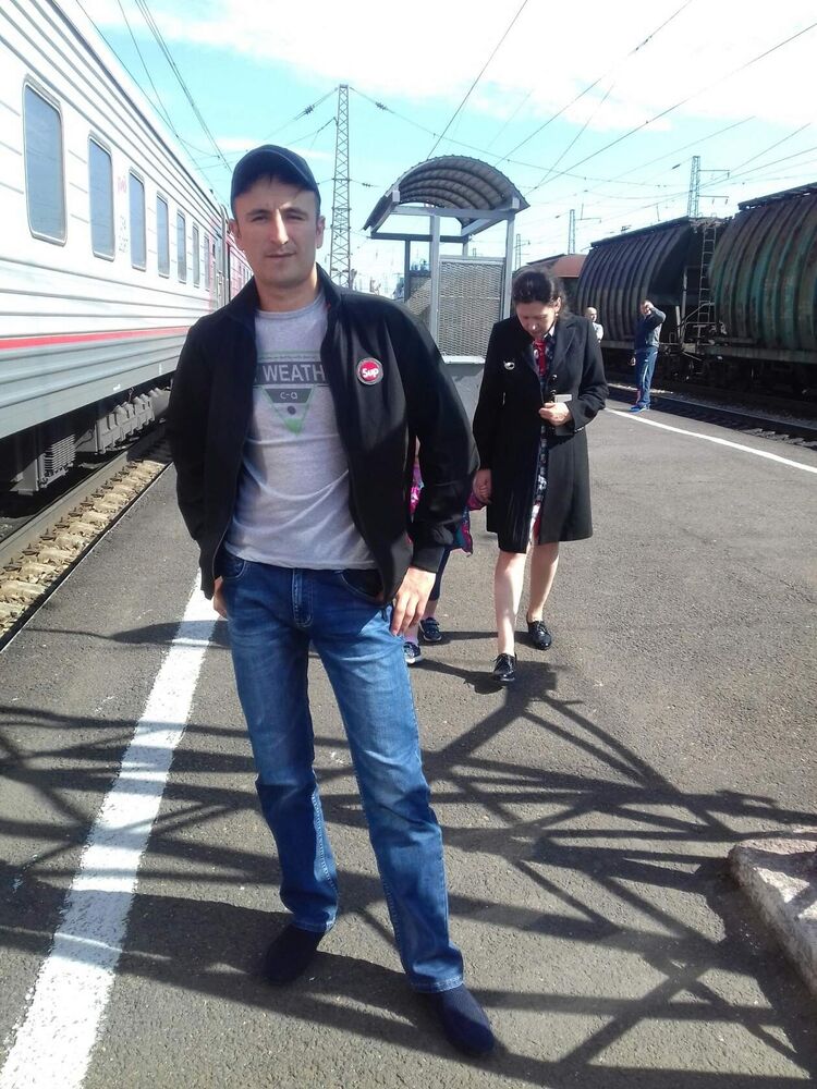  ,   Dima, 32 ,   ,   
