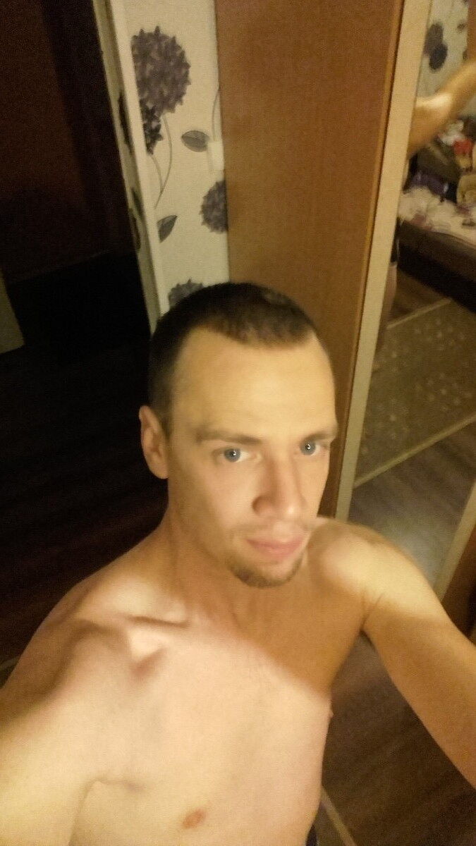  11113307  Sergei, 38 ,    