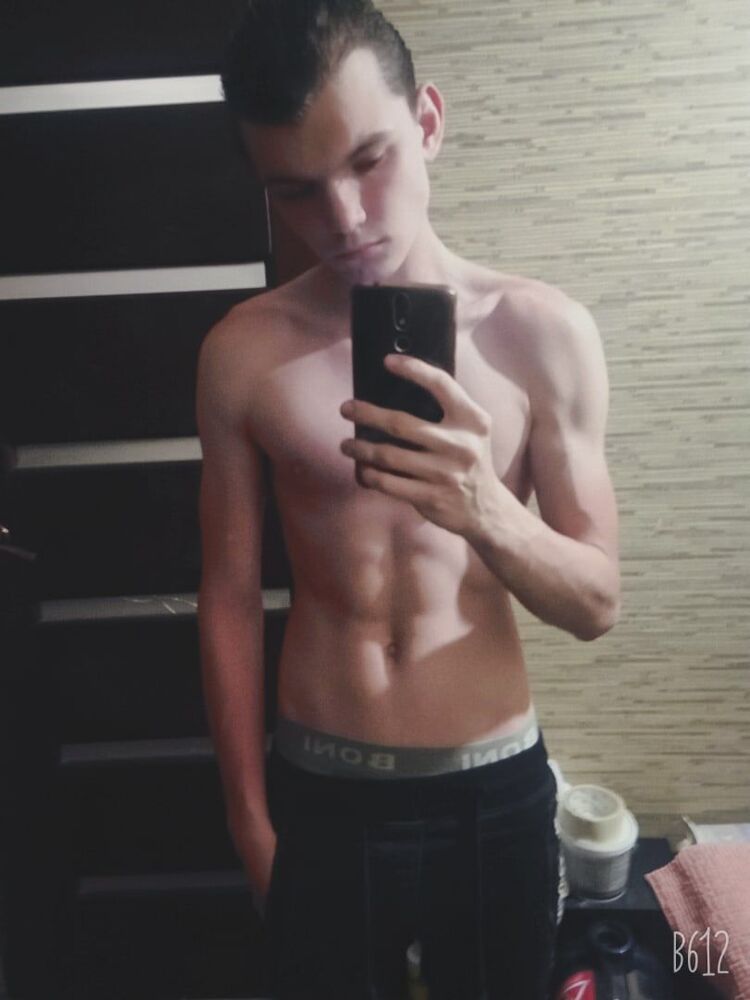  ,   Viktor, 23 ,   ,   