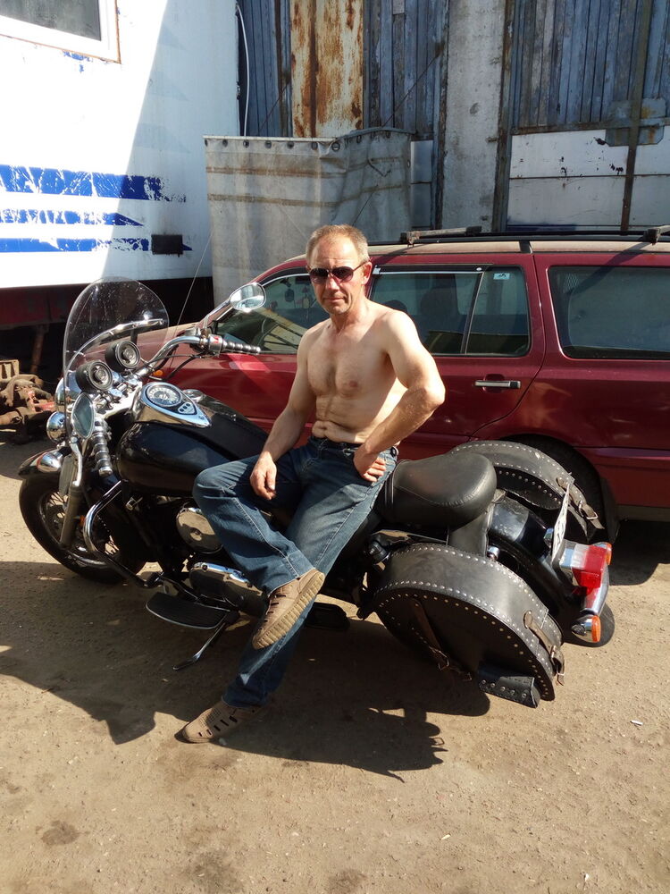  9659787  Leonid, 55 ,    