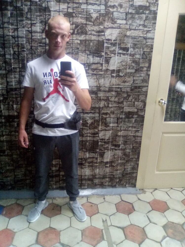  28107807  Dmitry, 21 ,    