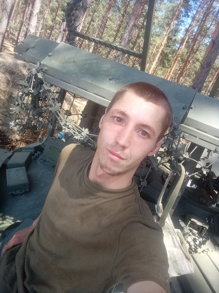 44461877  , 25 ,    