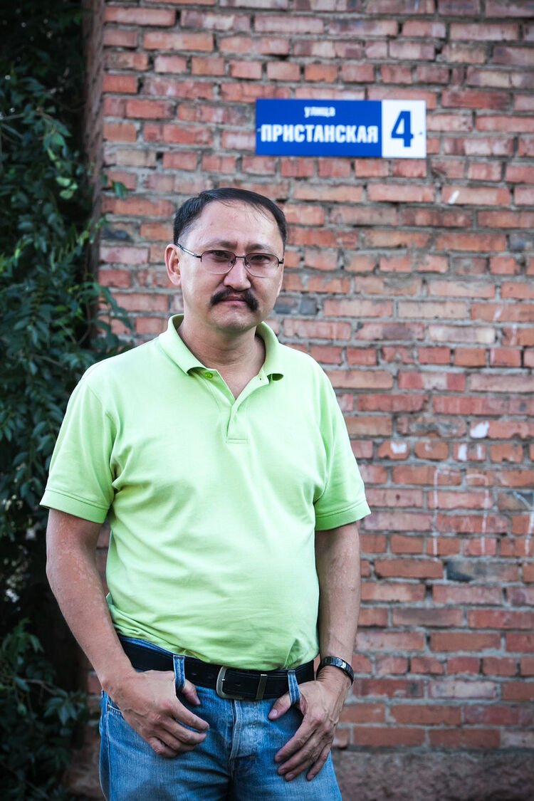  -,   , 44 ,   