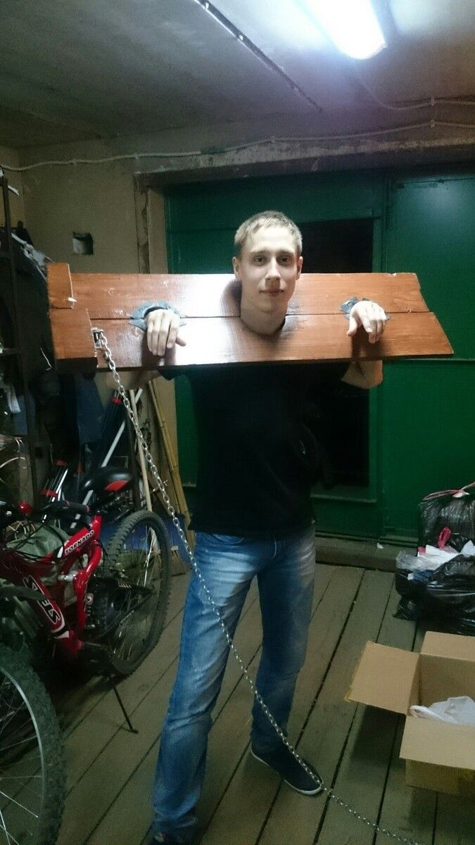 8976617  , 32 ,    