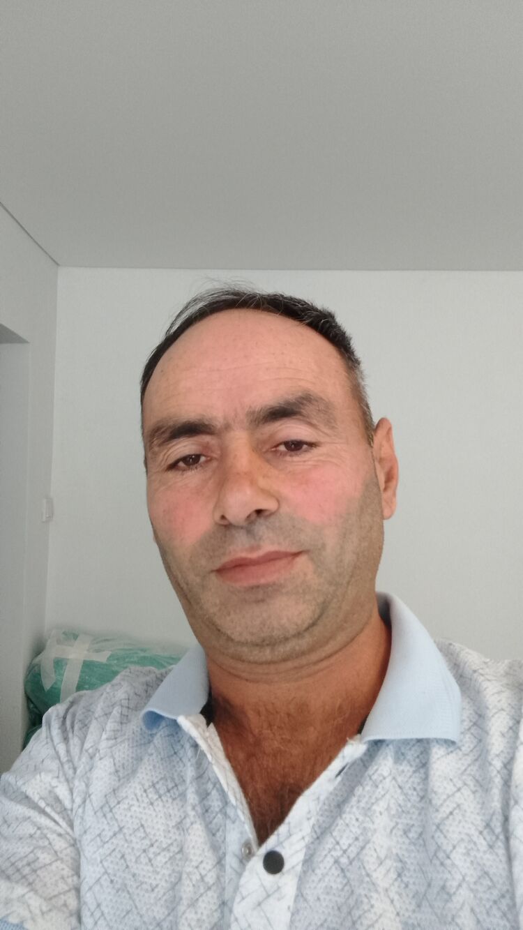  45669487  Nazim, 46 ,    
