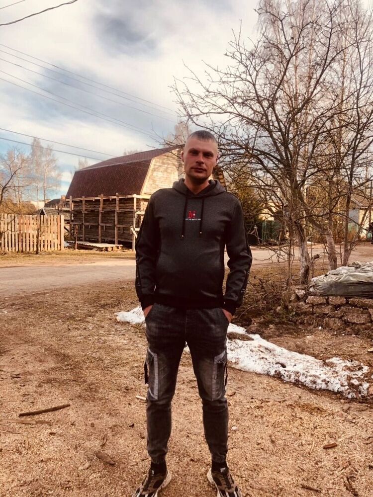  25870867  , 40 ,    