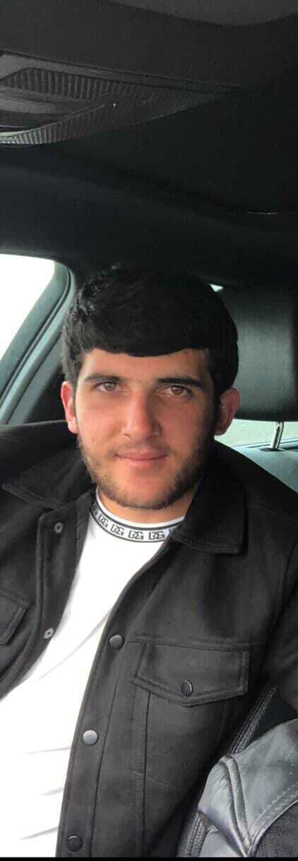  52726837  Gevorg, 22 ,    Utopia