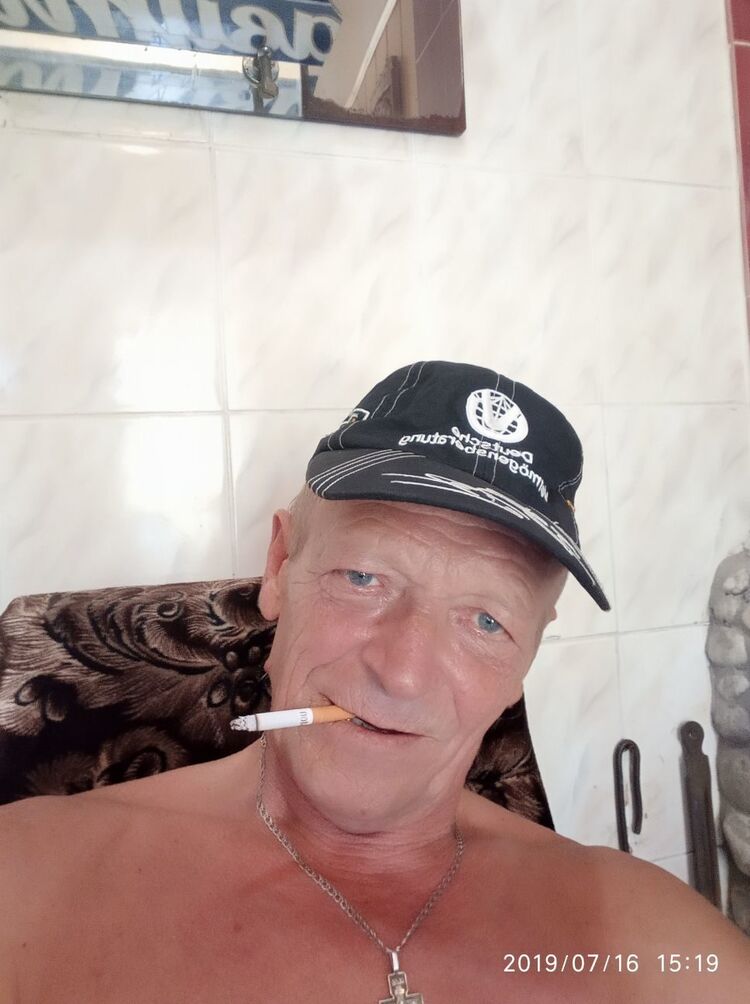  49528437  , 62 ,    