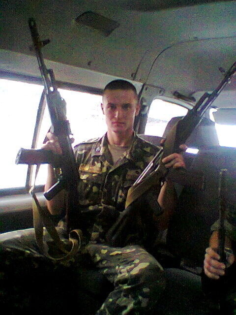  9197477  Aleksandr, 33 ,    