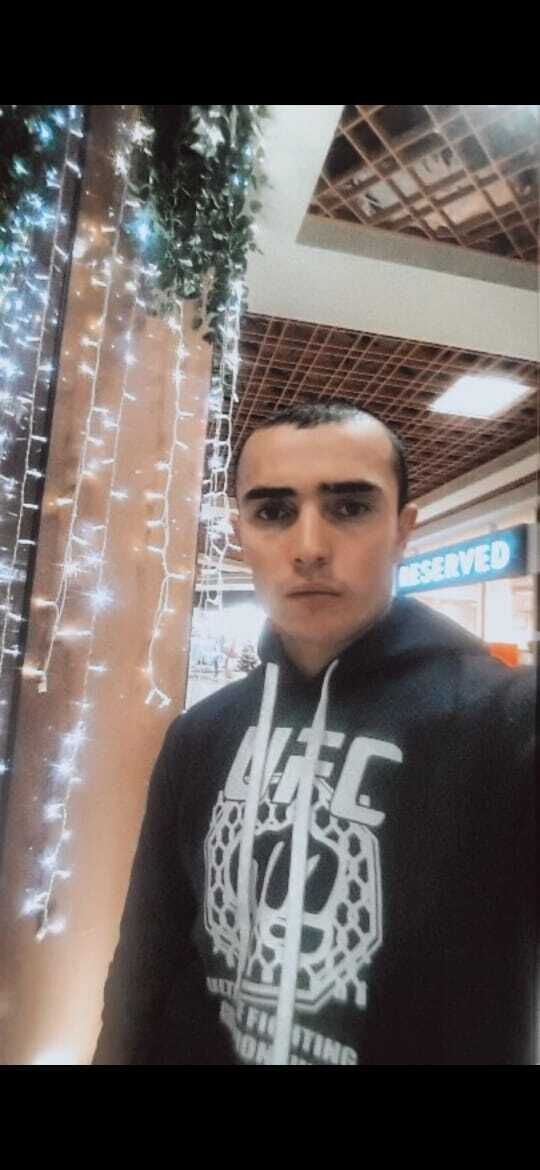  52467617  Alik, 32 ,    