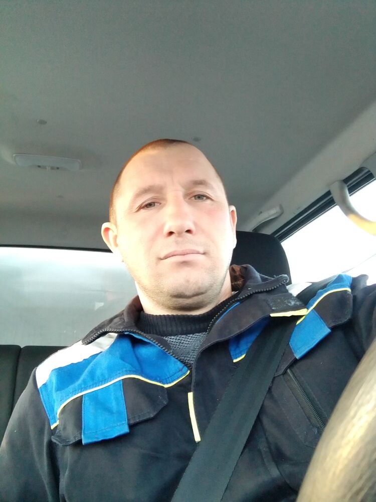  41274837  AHDREI, 41 ,    