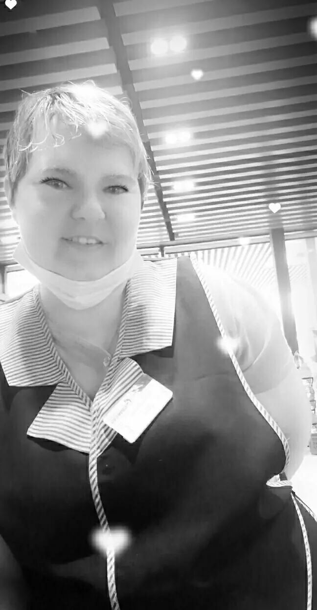  -,   Elena, 42 ,   ,   , 