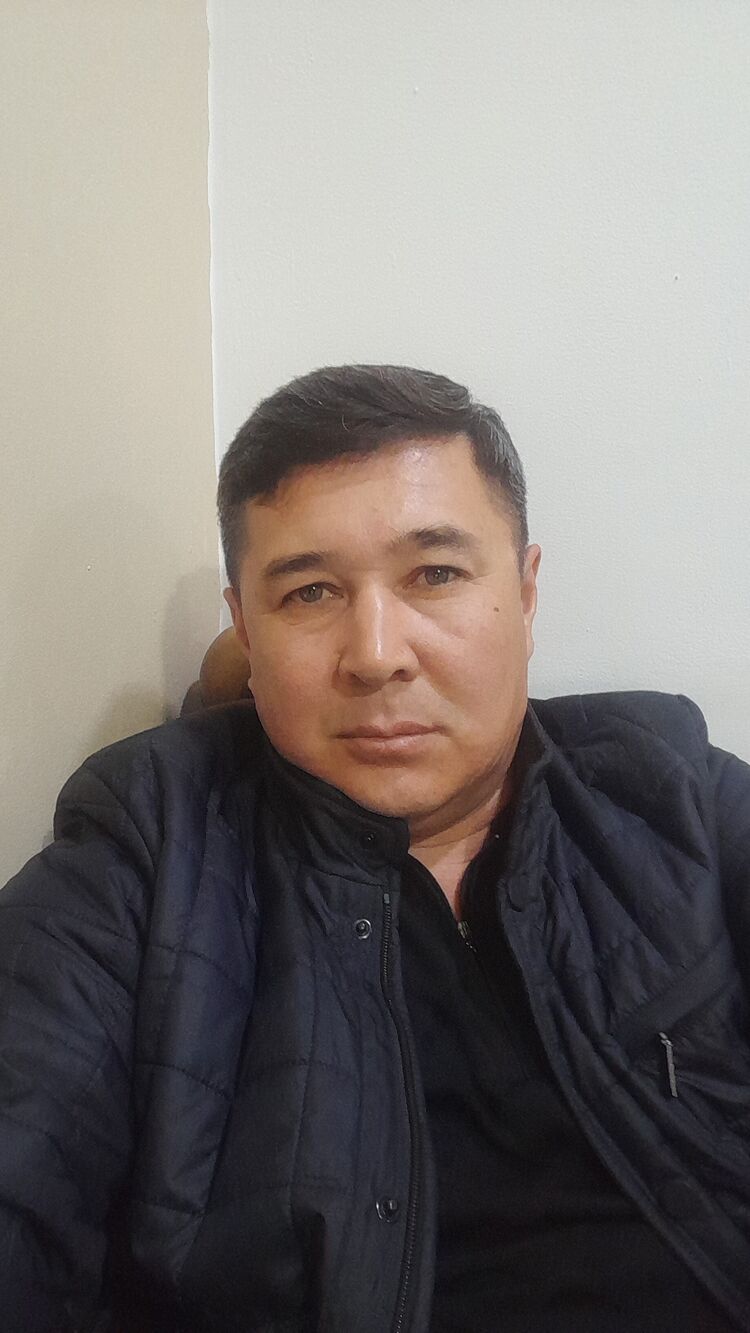  52217267  Aslanbek, 44 ,    
