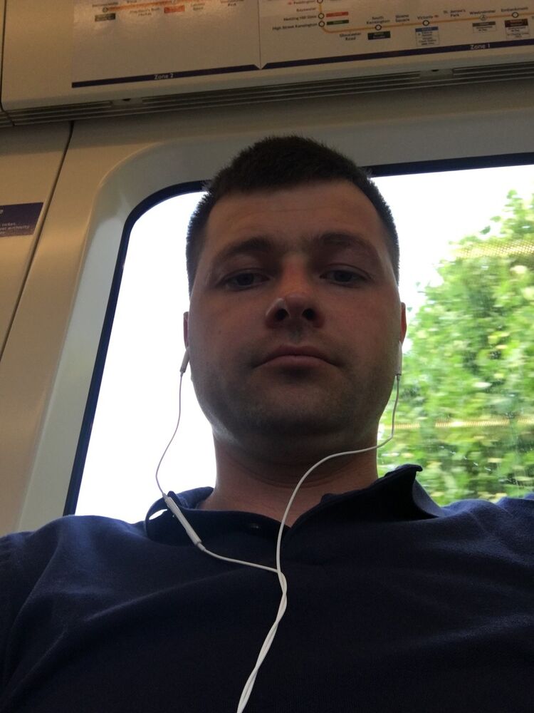 ,   Denis, 37 ,   ,   , c 