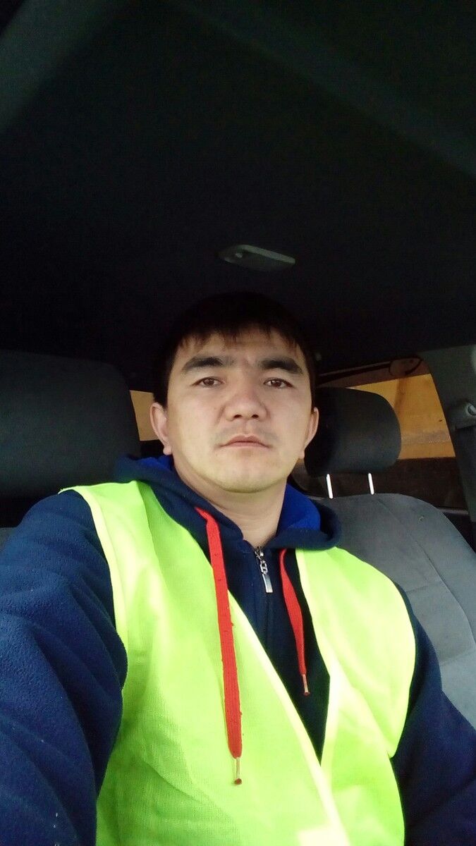  Targu Jiu,   , 38 ,   ,   , c 