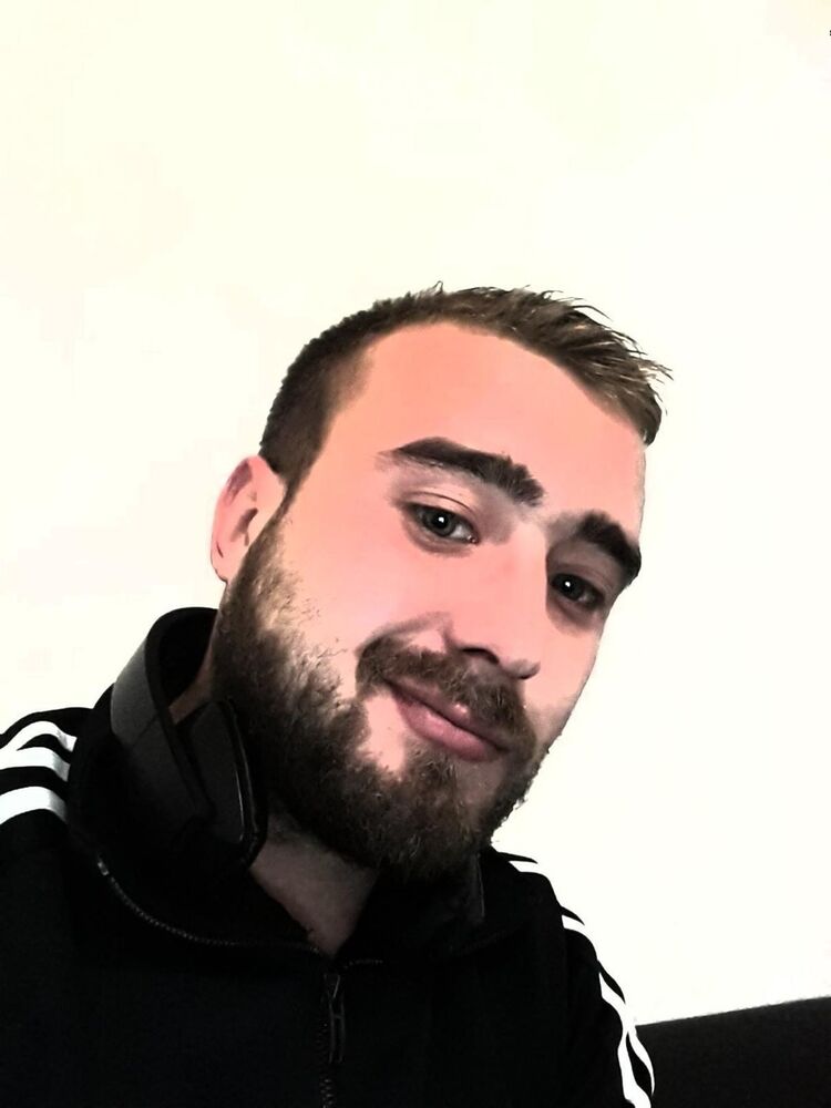  ,   Alex, 31 ,   ,   , c 