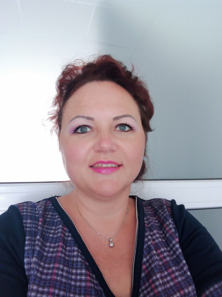  42758737  Larisa, 47 ,    