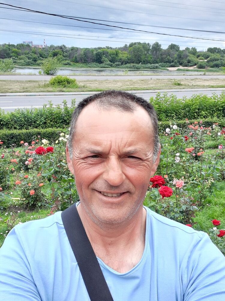  ,   Goran, 52 ,   ,   , c 