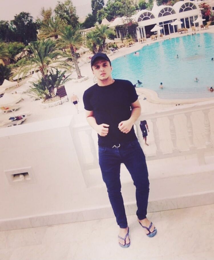  -,   , 32 ,   ,   