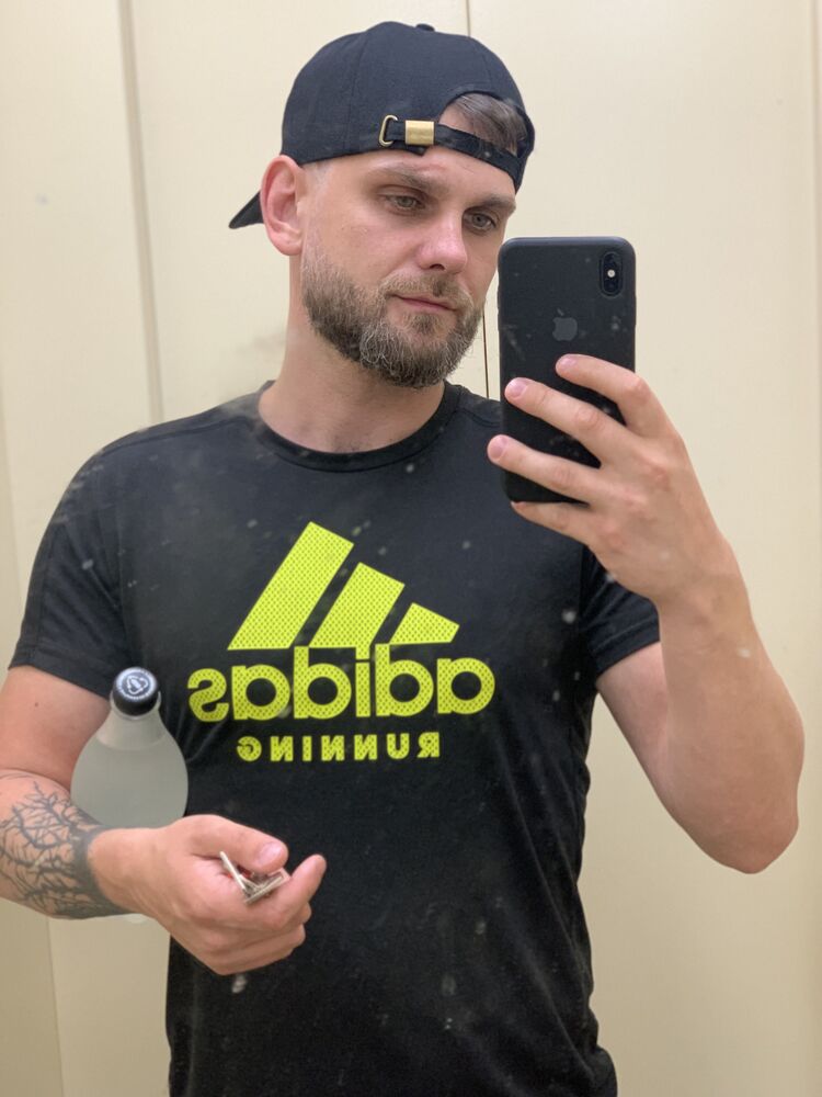  27718027  , 35 ,    -