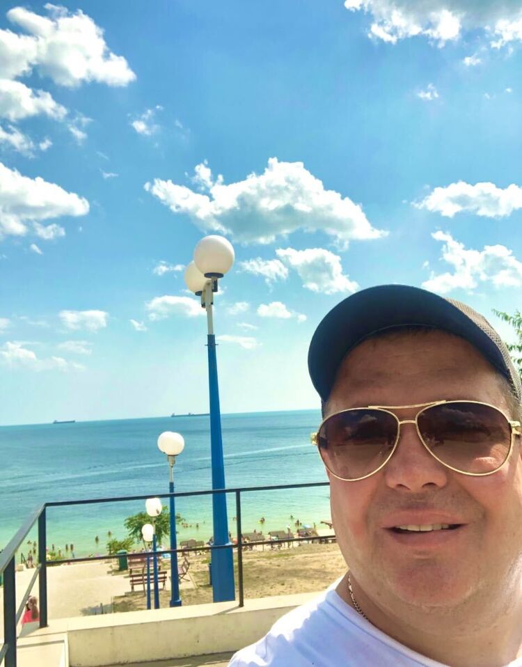  28883667  Valery, 42 ,    