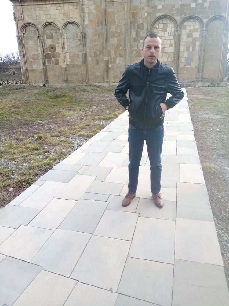  ,   Kowo, 41 ,   ,   