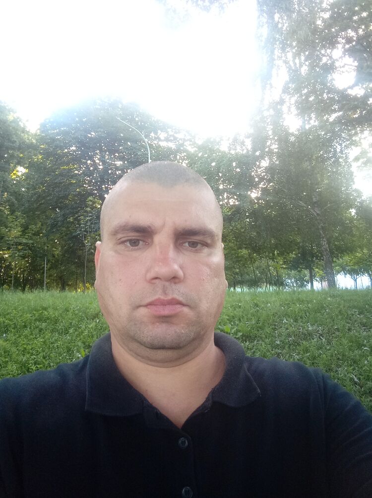  44056647  , 39 ,    