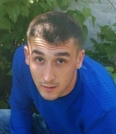  12729127  Sergiu, 32 ,    