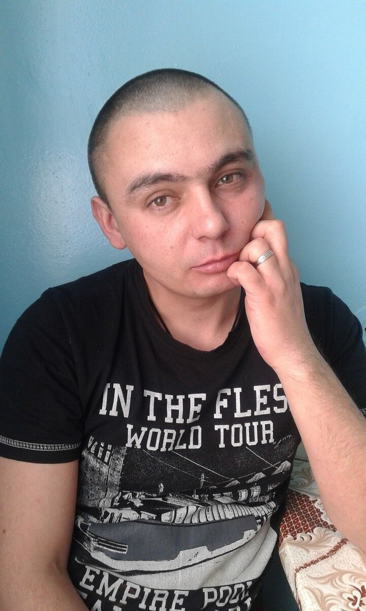  5845917  , 37 ,    