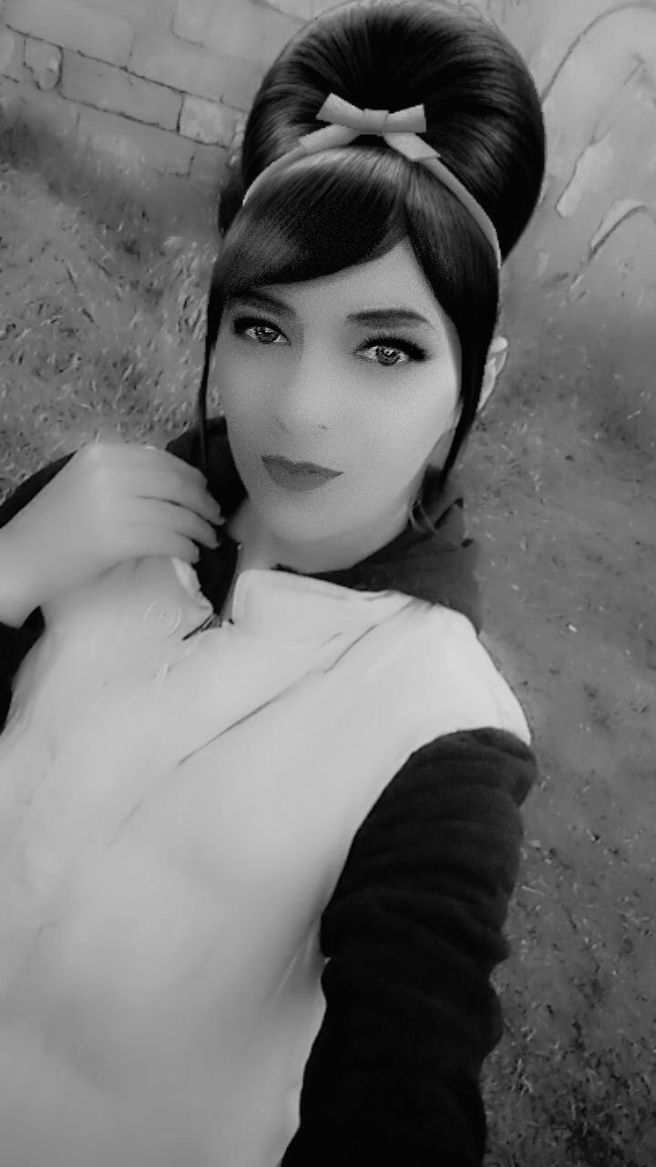  43778277  Viktoria, 26 ,    