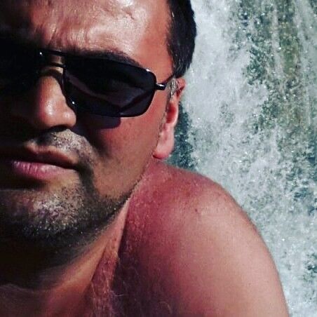 ,   Demis, 48 ,   ,   , c 
