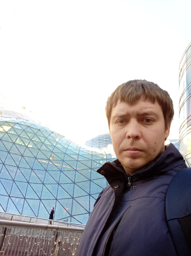  41833537  Viktor, 34 ,    