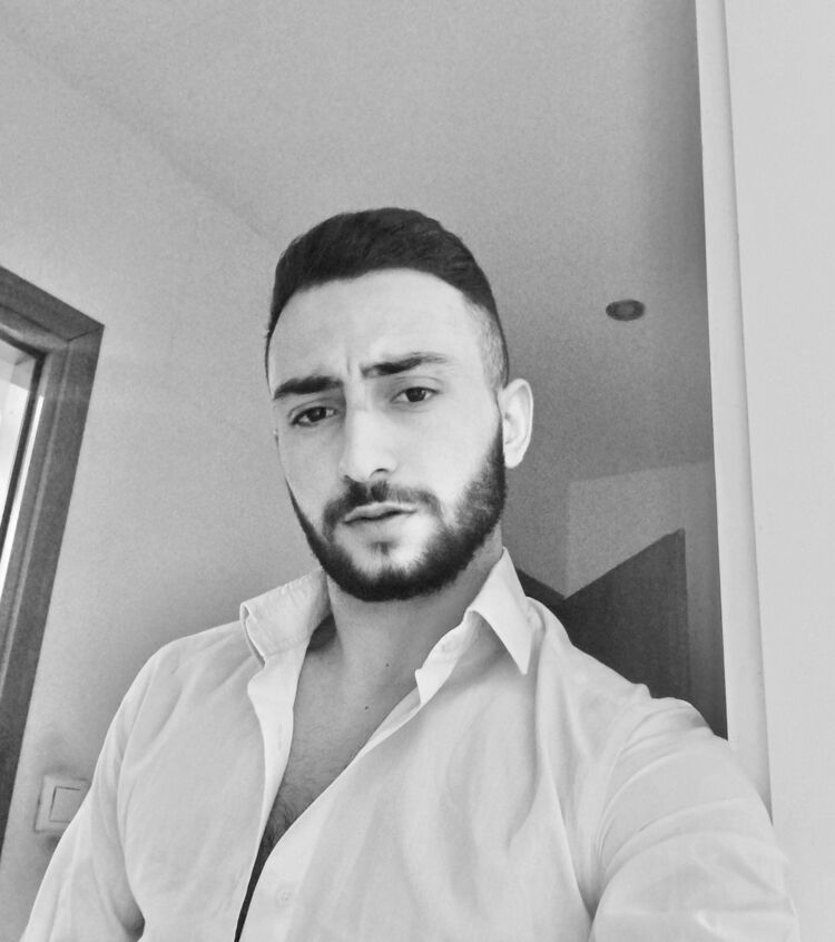  34432837  Yusuf, 27 ,    