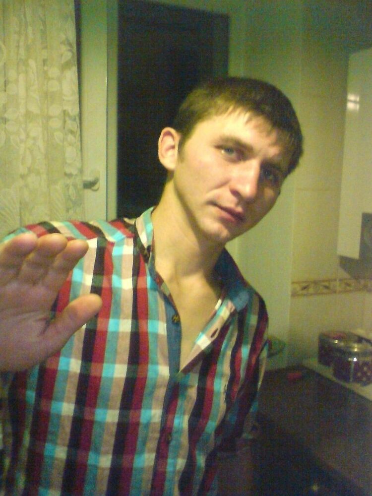  8460047  Sergei, 38 ,    