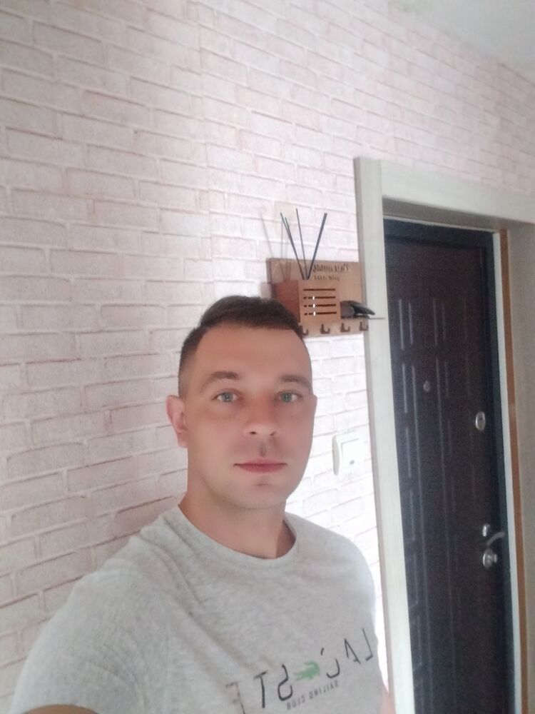  ,   Sergei, 33 ,   ,   , c 